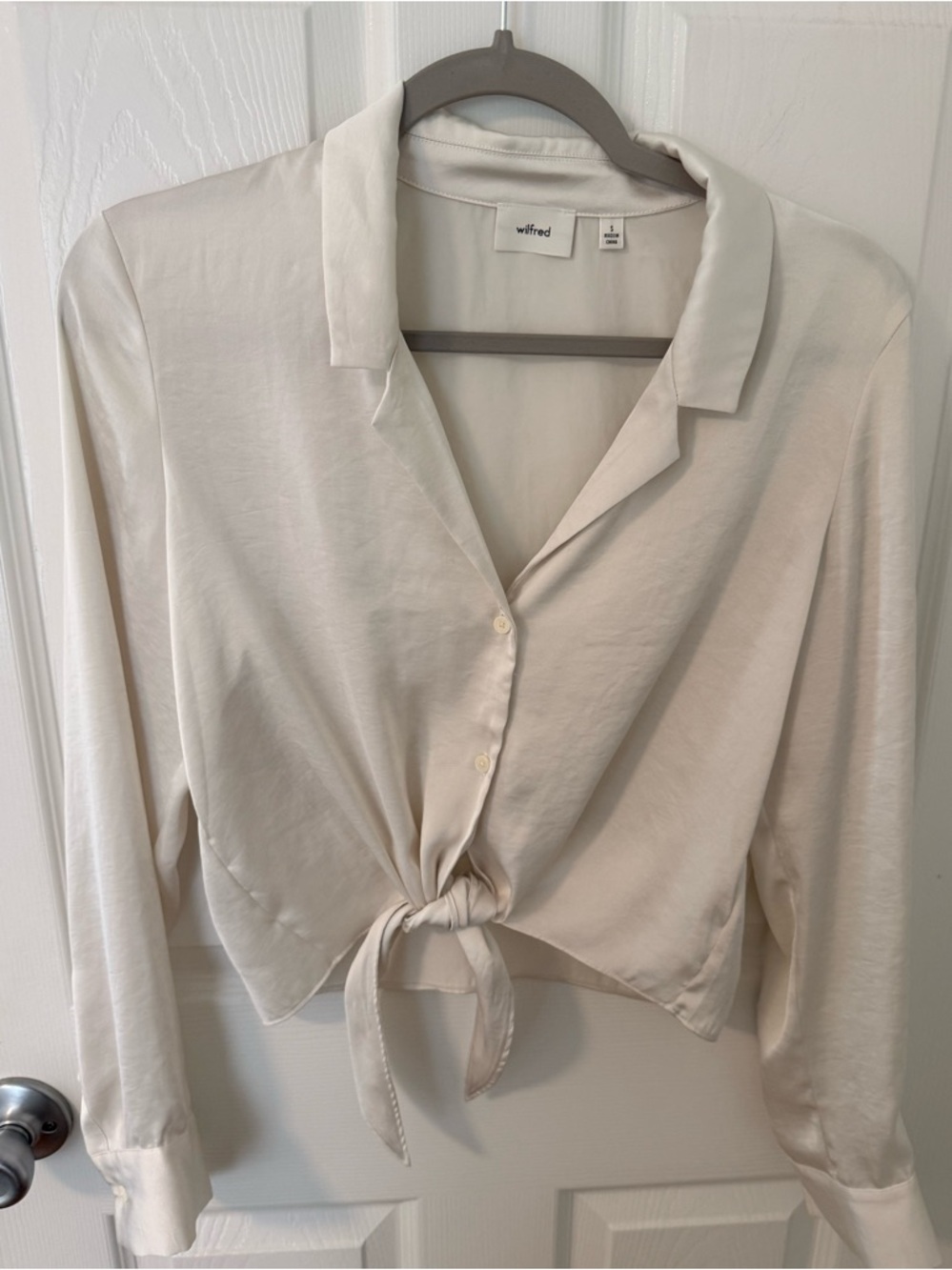 Aritzia/Wilfred - Satin Tie Blouse S